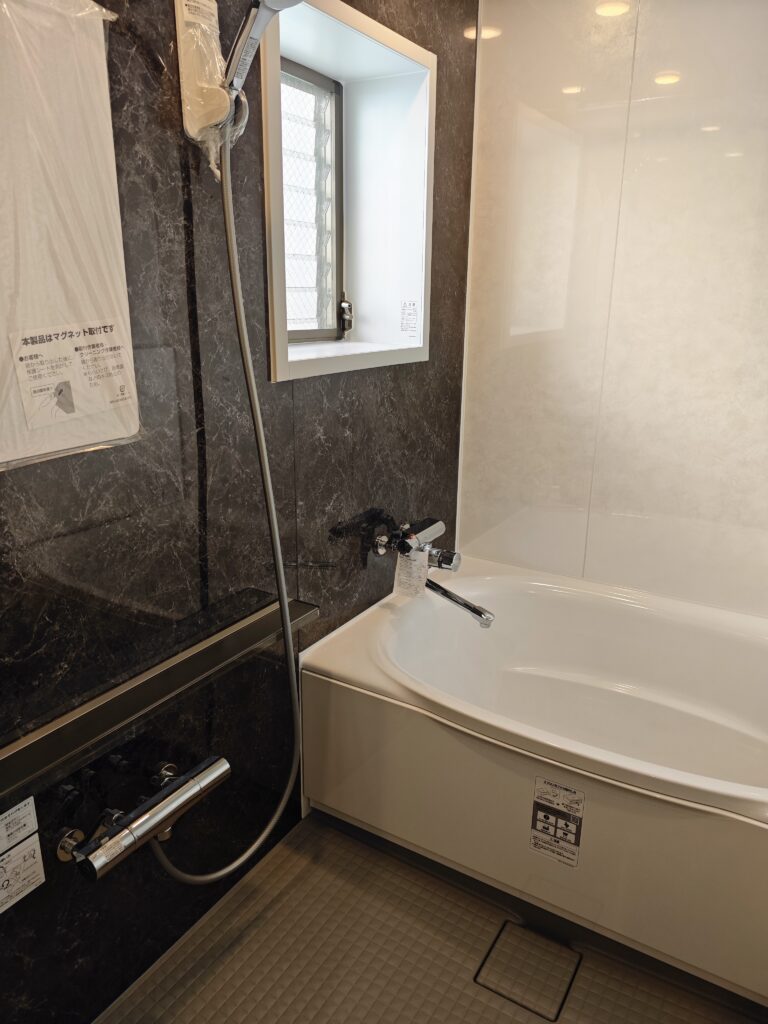 ライネスハイム京急富岡703号室