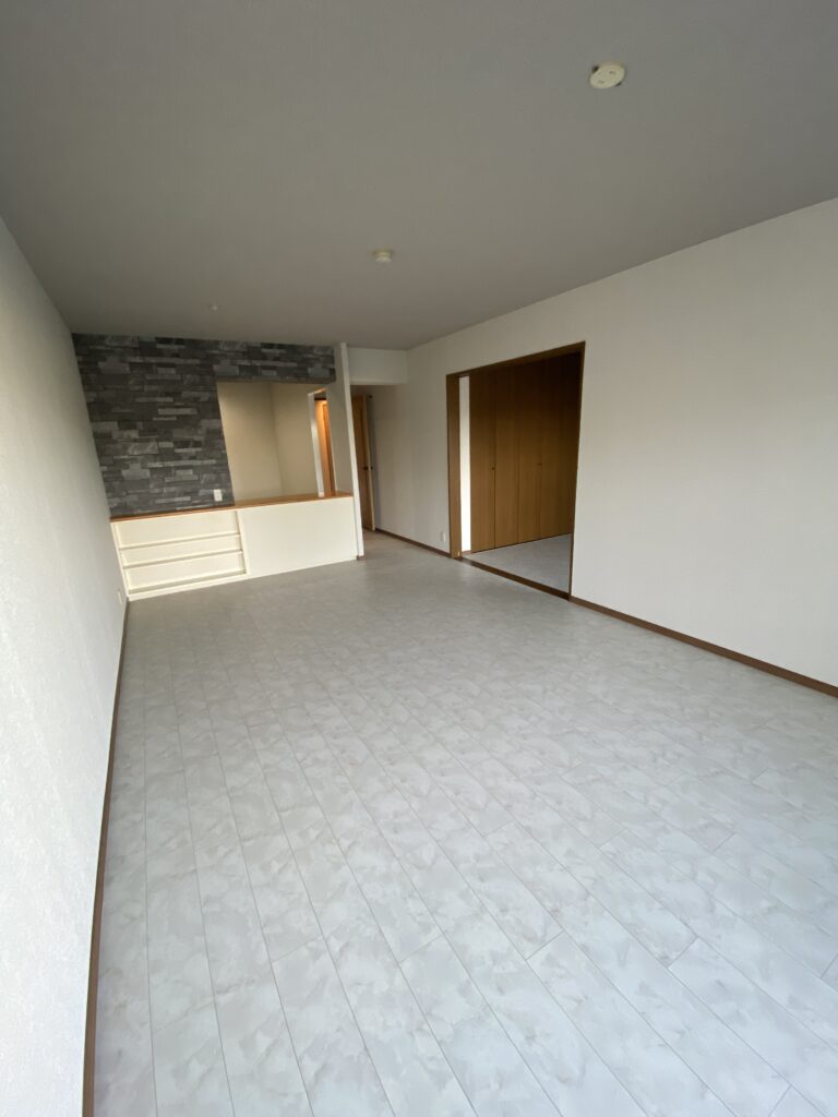 ライネスハイム京急富岡703号室