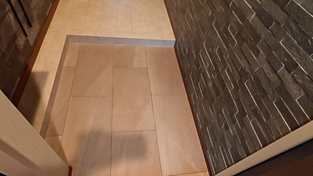 ライネスハイム京急富岡703号室